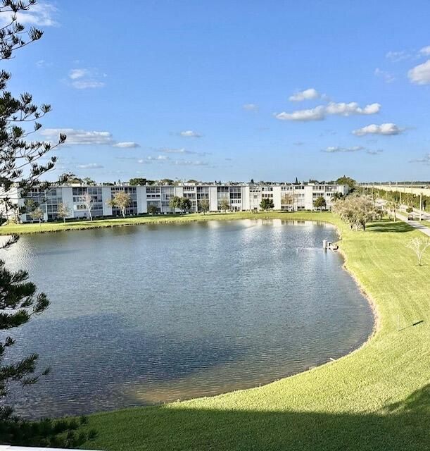 For Rent: $1,800 (2 beds, 2 baths, 1198 Square Feet)