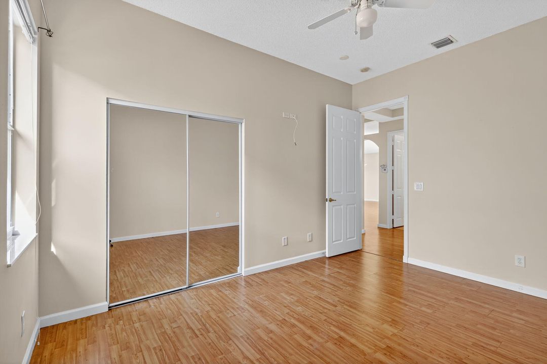 For Sale: $474,900 (2 beds, 2 baths, 1971 Square Feet)