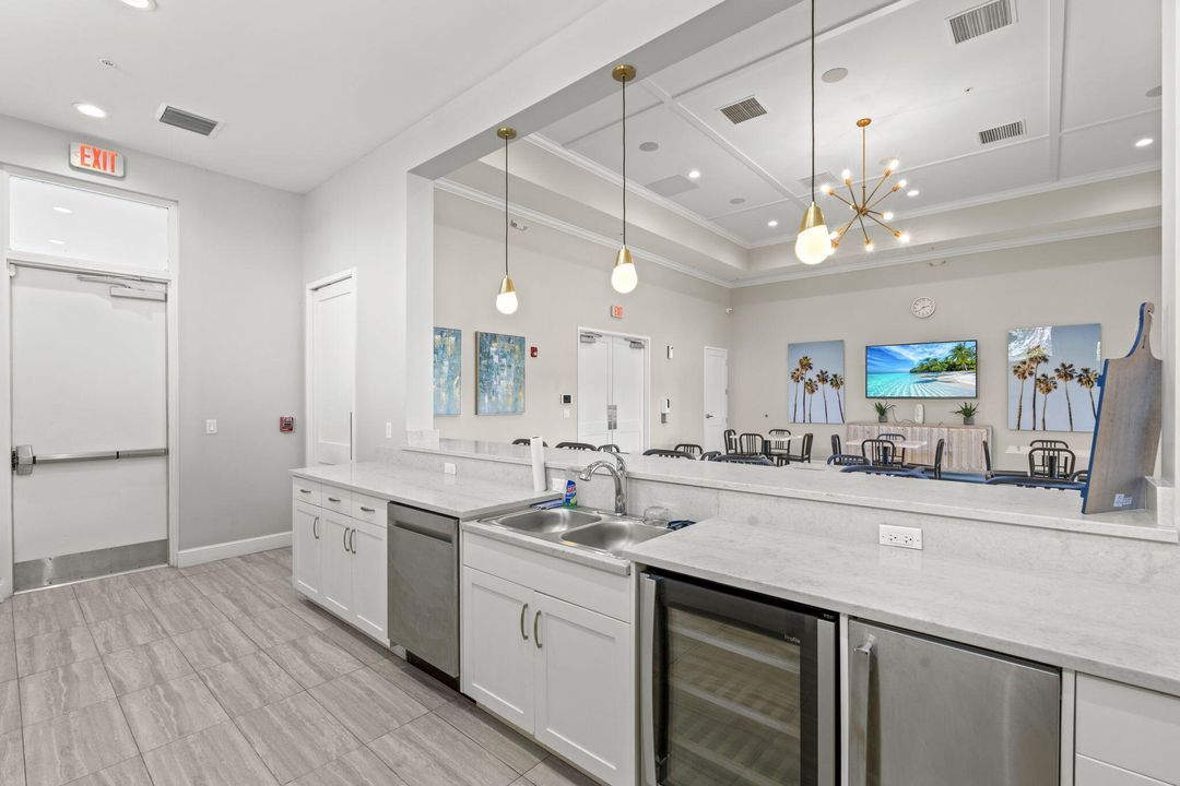 待售: $599,000 (3 贝兹, 2 浴室, 1772 平方英尺)