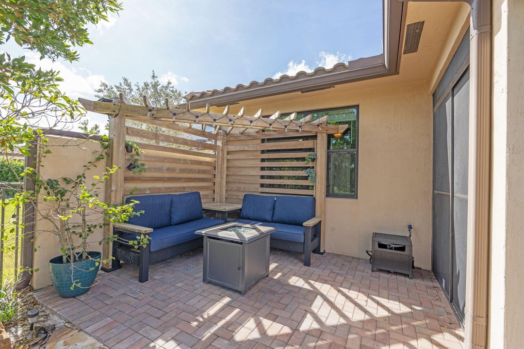 待售: $599,000 (3 贝兹, 2 浴室, 1772 平方英尺)