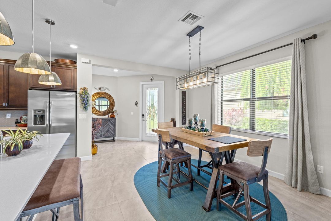 待售: $599,000 (3 贝兹, 2 浴室, 1772 平方英尺)