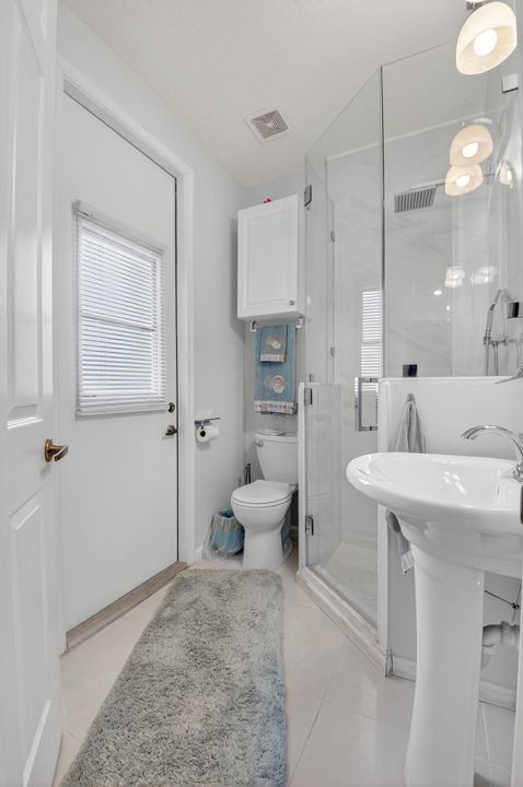 For Sale: $1,200,000 (4 beds, 3 baths, 2505 Square Feet)