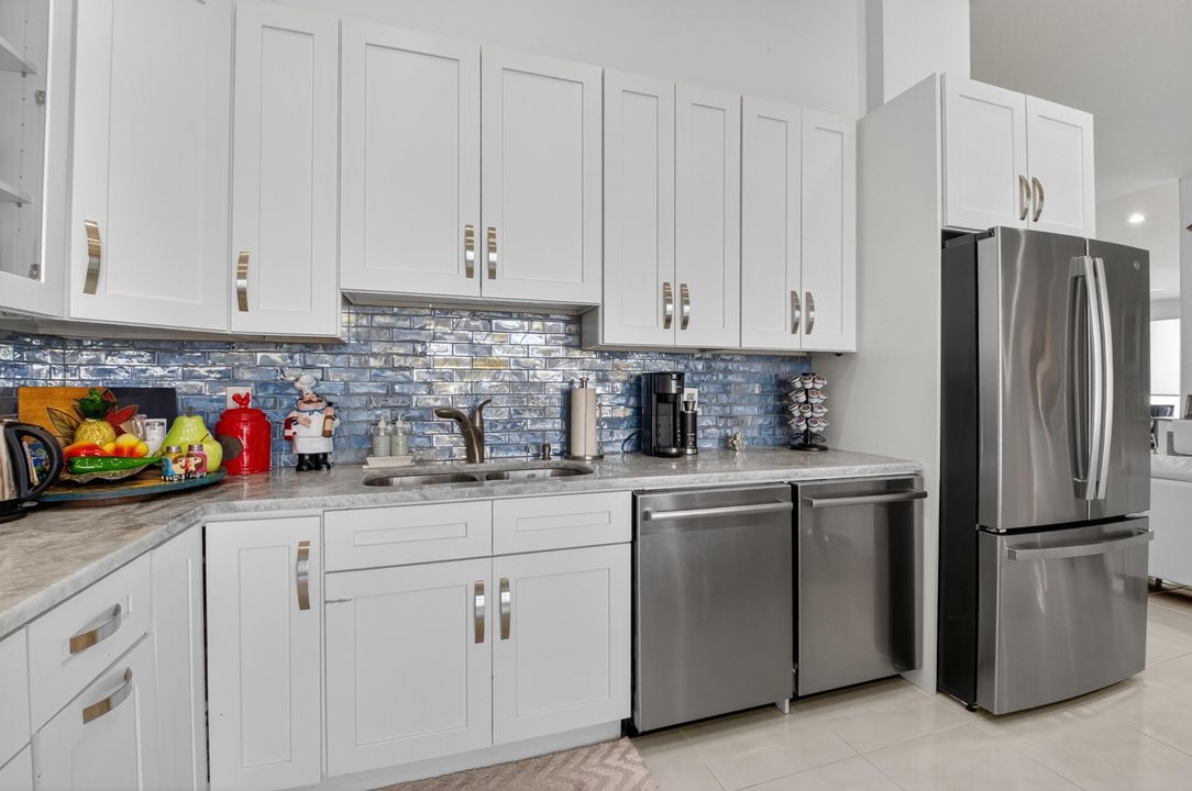 For Sale: $1,200,000 (4 beds, 3 baths, 2505 Square Feet)