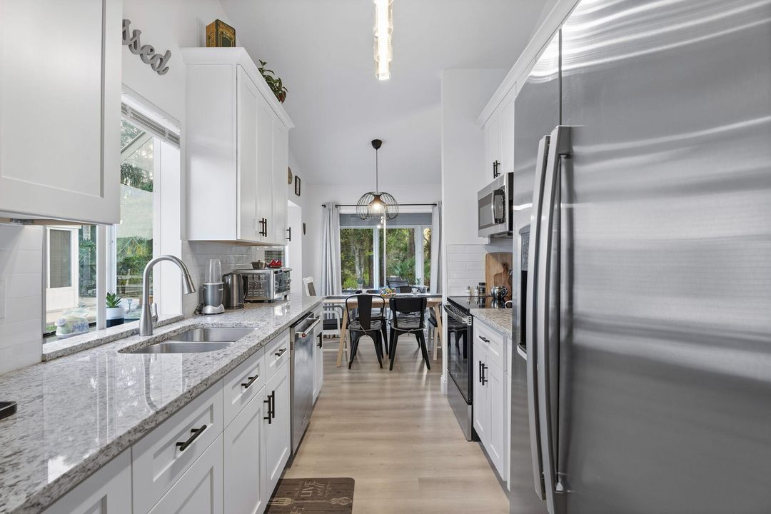 待售: $449,000 (3 贝兹, 2 浴室, 1526 平方英尺)