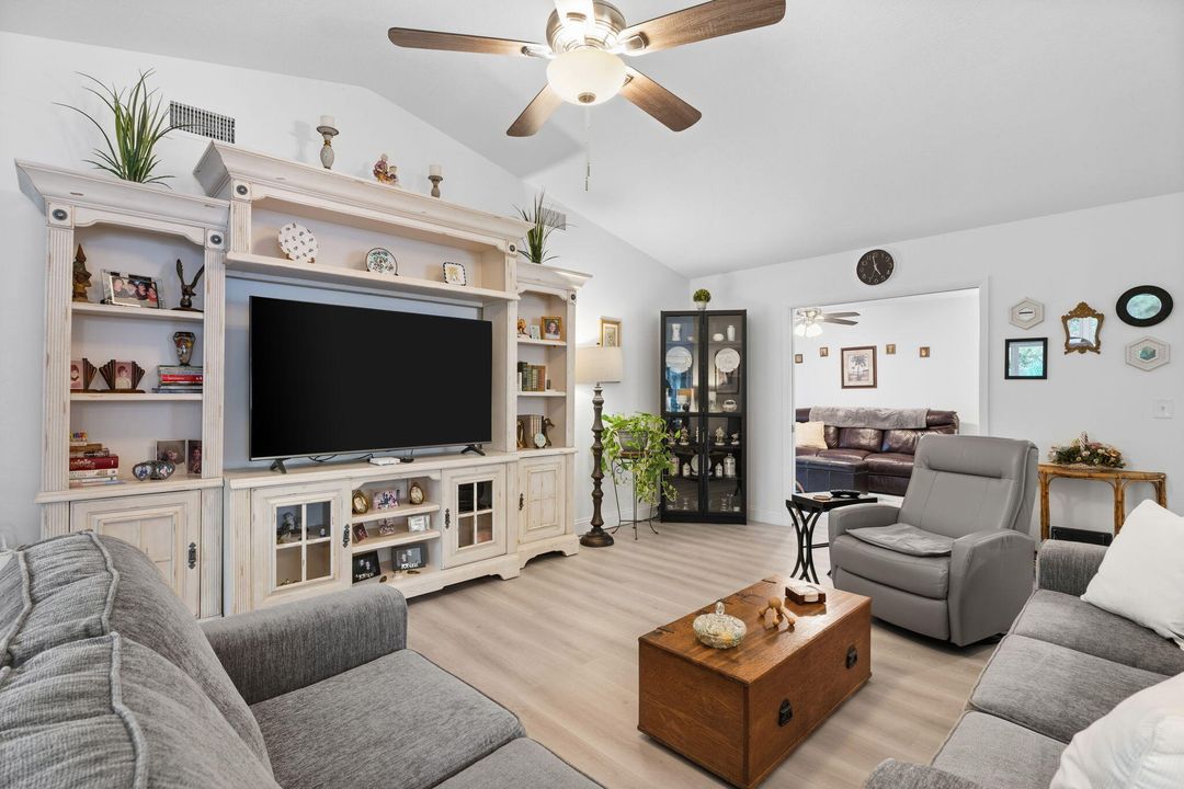 待售: $449,000 (3 贝兹, 2 浴室, 1526 平方英尺)