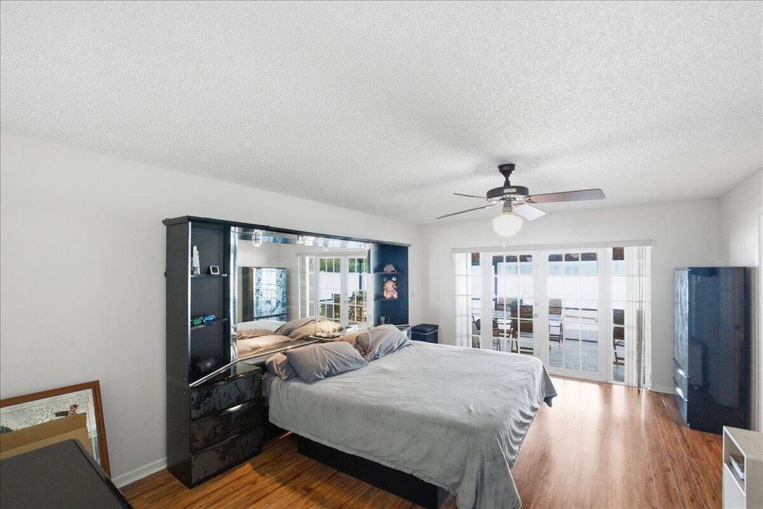 Active With Contract: $695,494 (3 beds, 2 baths, 1960 Square Feet)