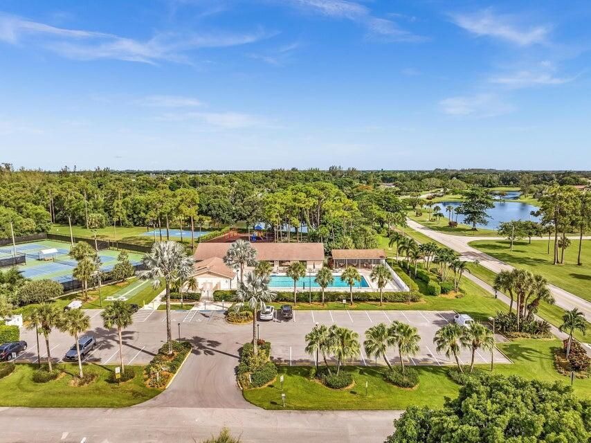 待售: $469,000 (2 贝兹, 2 浴室, 1449 平方英尺)