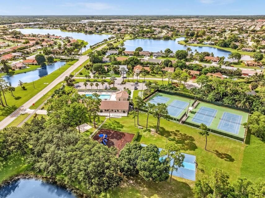 待售: $469,000 (2 贝兹, 2 浴室, 1449 平方英尺)