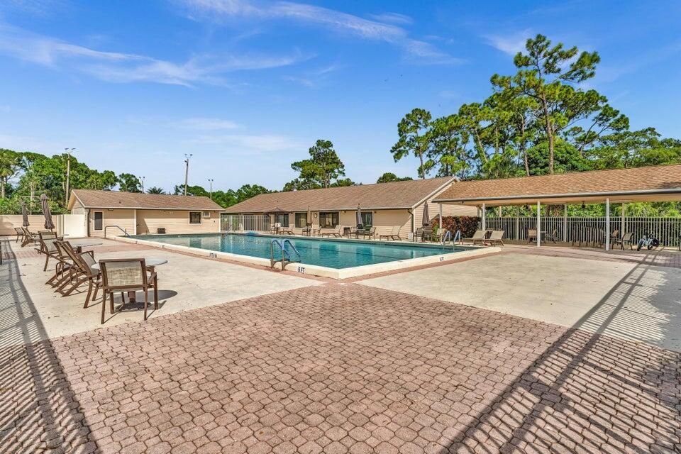 待售: $469,000 (2 贝兹, 2 浴室, 1449 平方英尺)