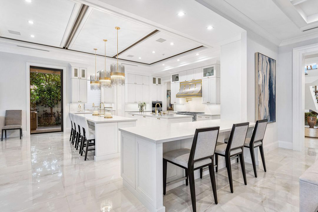 For Sale: $18,500,000 (5 beds, 6 baths, 8019 Square Feet)