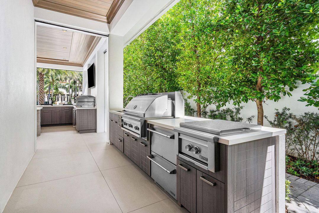 For Sale: $18,500,000 (5 beds, 6 baths, 8019 Square Feet)