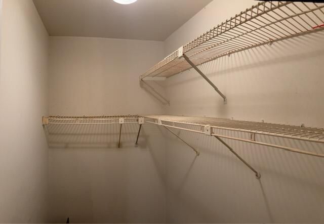 For Sale: $238,500 (2 beds, 2 baths, 1404 Square Feet)