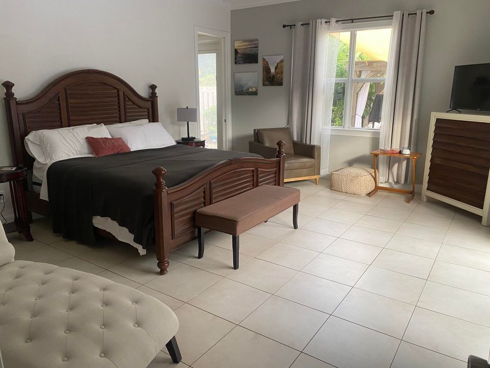 待售: $699,000 (3 贝兹, 2 浴室, 2035 平方英尺)