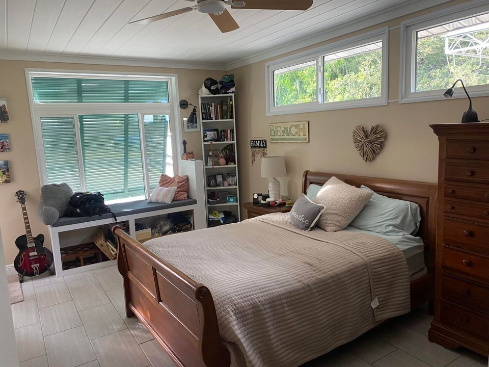 待售: $699,000 (3 贝兹, 2 浴室, 2035 平方英尺)