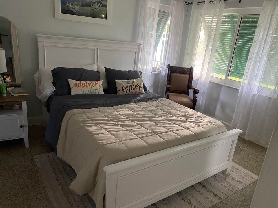 待售: $699,000 (3 贝兹, 2 浴室, 2035 平方英尺)