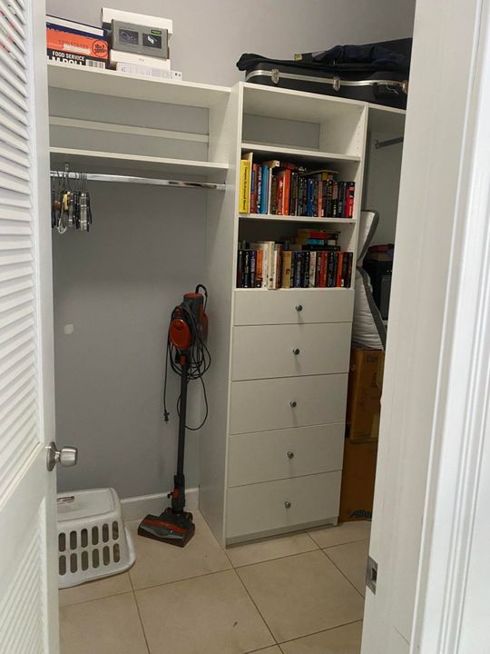 待售: $699,000 (3 贝兹, 2 浴室, 2035 平方英尺)