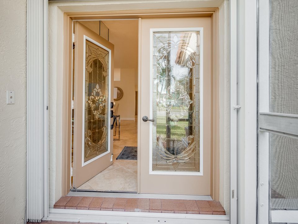 Active With Contract: $369,000 (2 beds, 2 baths, 1700 Square Feet)