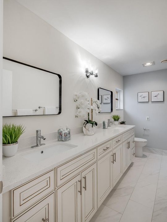 Active With Contract: $369,000 (2 beds, 2 baths, 1700 Square Feet)