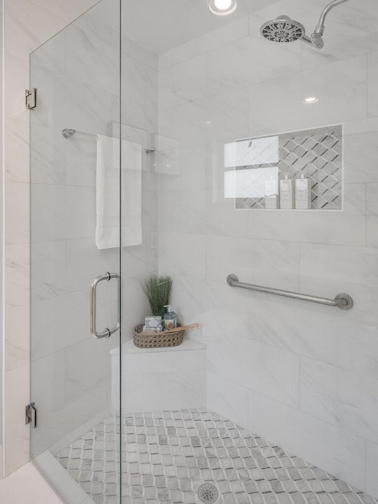 Active With Contract: $369,000 (2 beds, 2 baths, 1700 Square Feet)