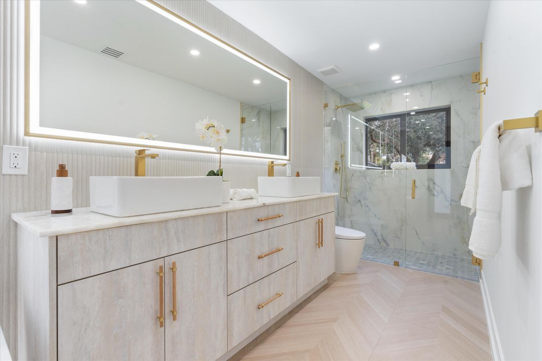 For Sale: $1,595,000 (4 beds, 3 baths, 2259 Square Feet)