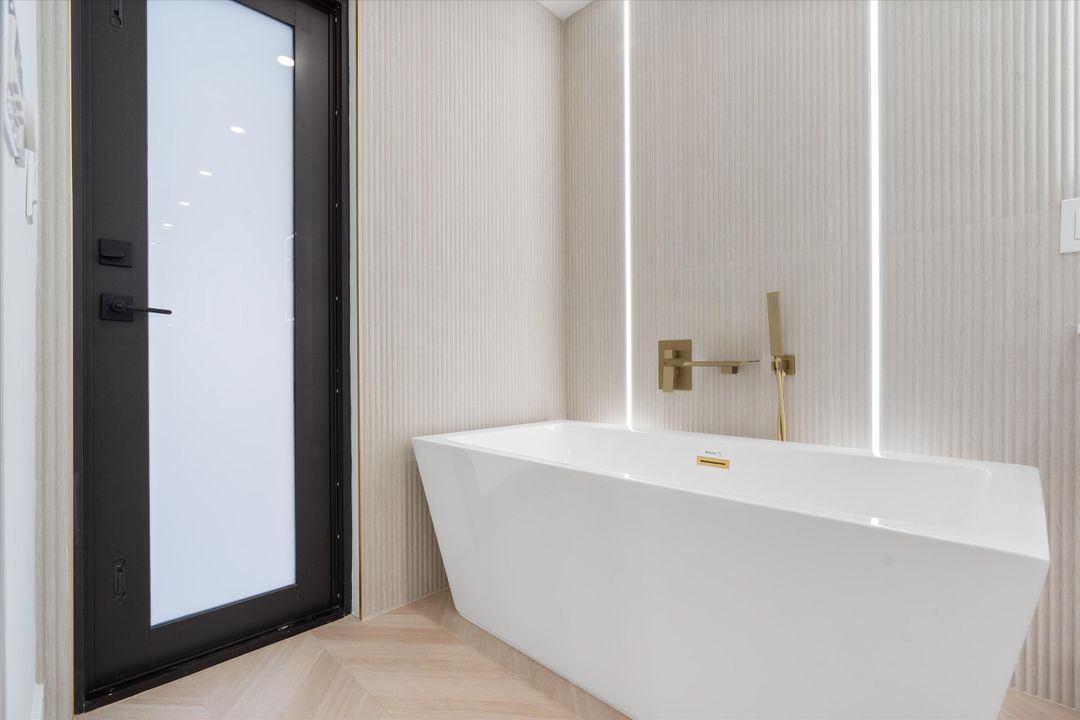 For Sale: $1,595,000 (4 beds, 3 baths, 2259 Square Feet)