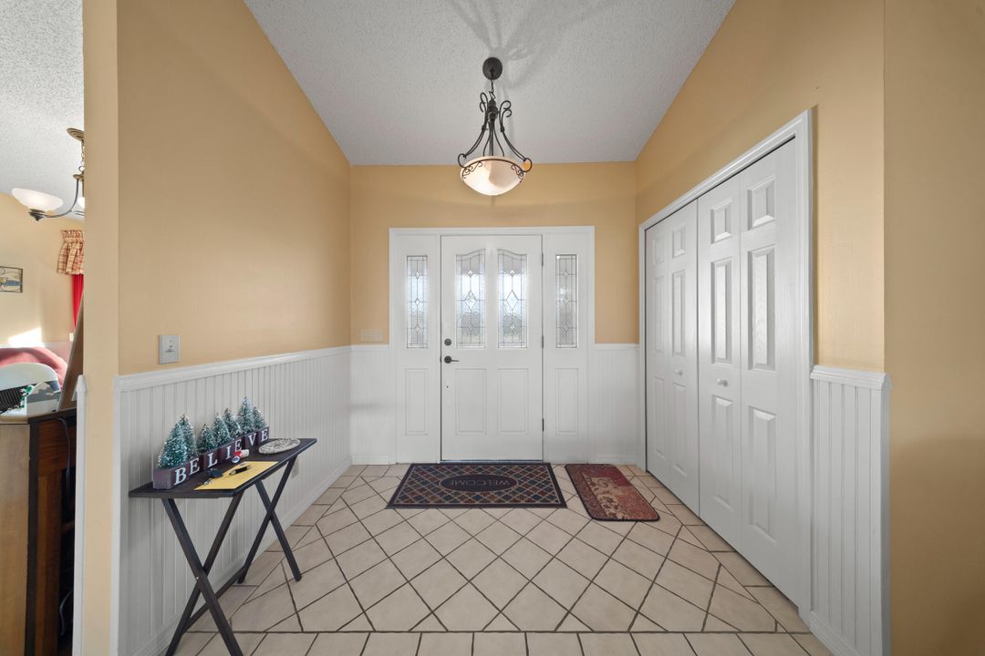 For Sale: $465,000 (3 beds, 2 baths, 2191 Square Feet)