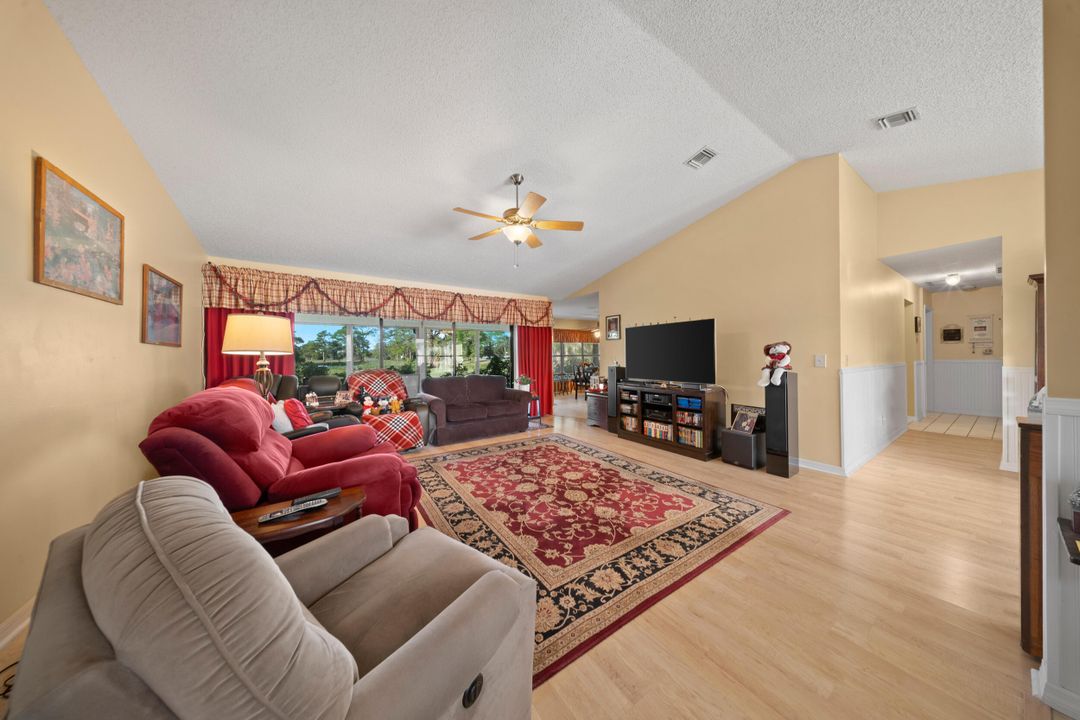 For Sale: $465,000 (3 beds, 2 baths, 2191 Square Feet)