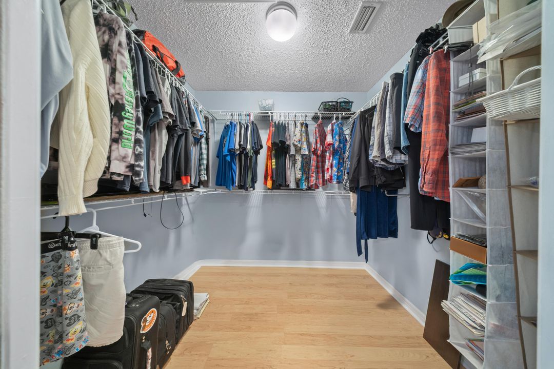 For Sale: $465,000 (3 beds, 2 baths, 2191 Square Feet)