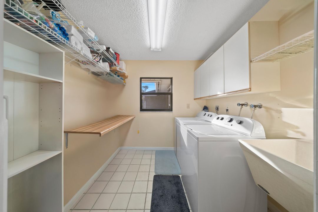 For Sale: $465,000 (3 beds, 2 baths, 2191 Square Feet)