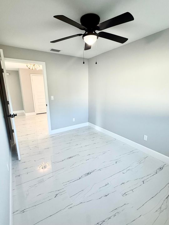 For Sale: $398,900 (3 beds, 2 baths, 1588 Square Feet)