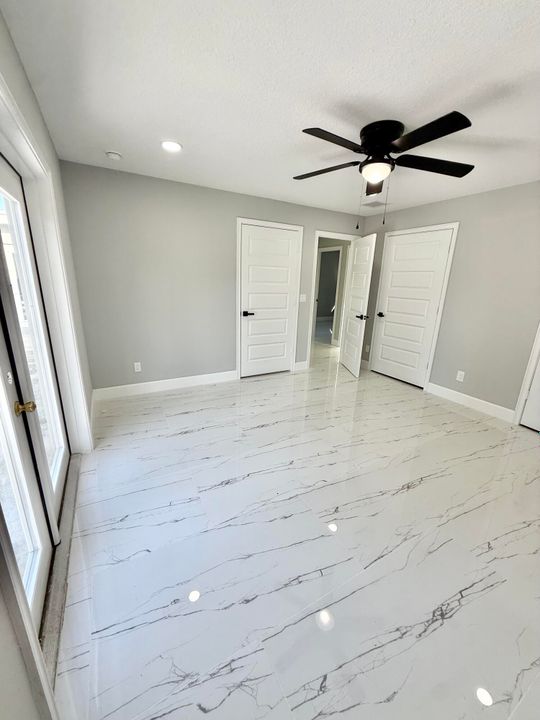 For Sale: $398,900 (3 beds, 2 baths, 1588 Square Feet)