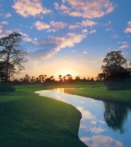 Под контрактом: $879,000 (3 спален, 2 ванн, 2214 Квадратных фут)