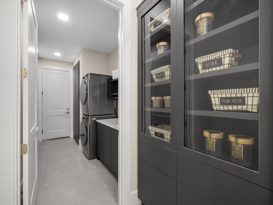 待售: $870,000 (4 贝兹, 3 浴室, 2514 平方英尺)