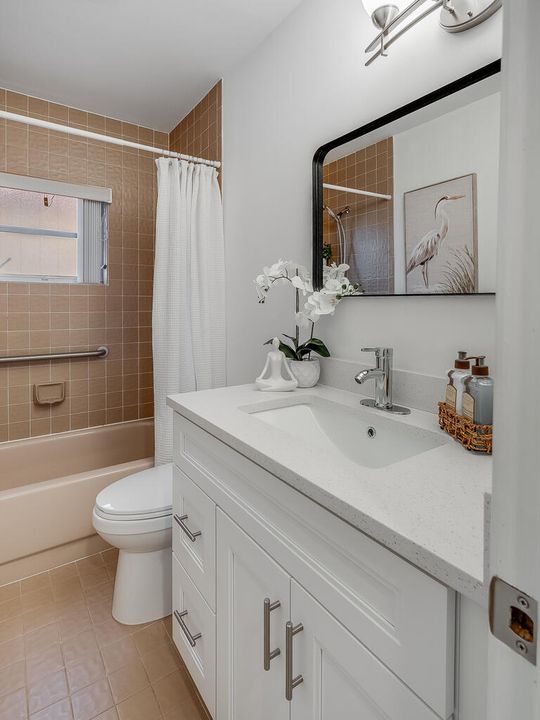 Active With Contract: $369,000 (2 beds, 2 baths, 1700 Square Feet)