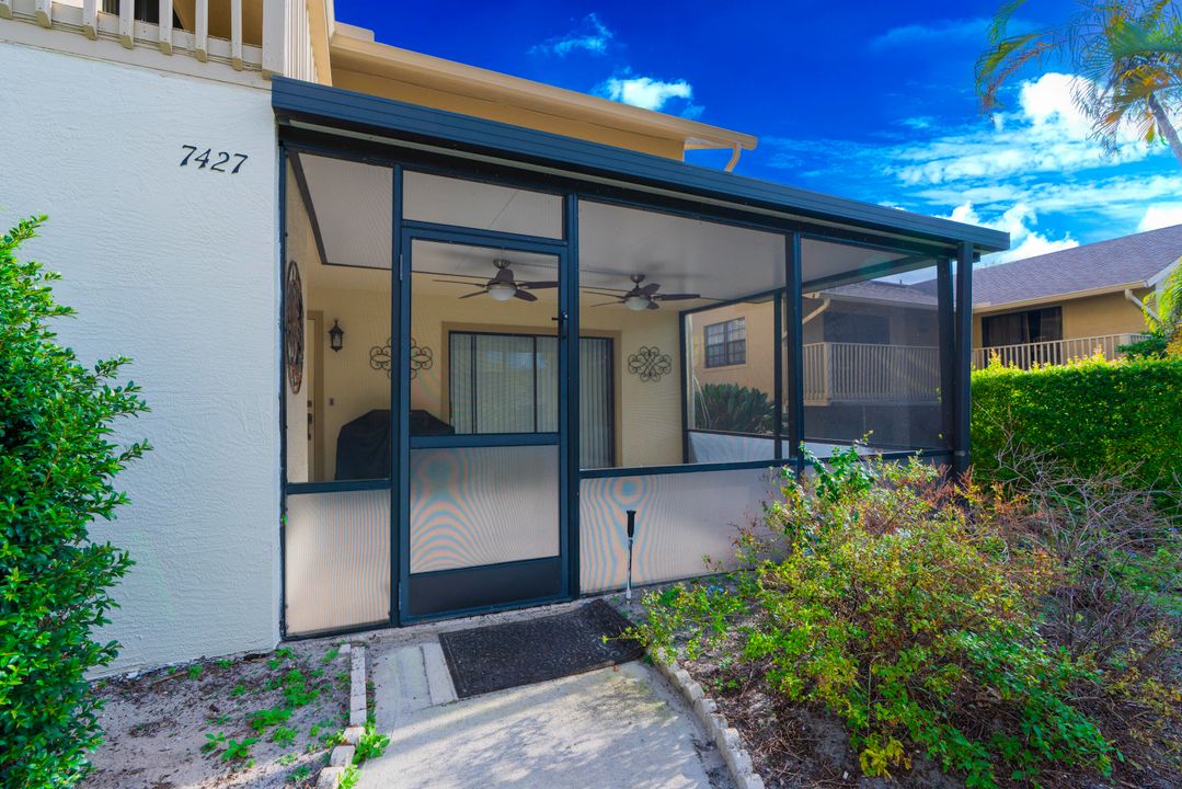 Activo con contrato: $215,000 (2 camas, 2 baños, 1384 Pies cuadrados)