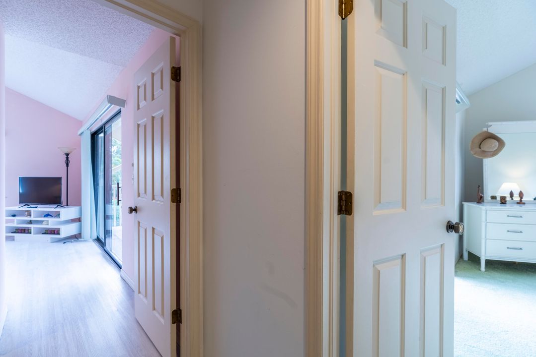 Activo con contrato: $215,000 (2 camas, 2 baños, 1384 Pies cuadrados)