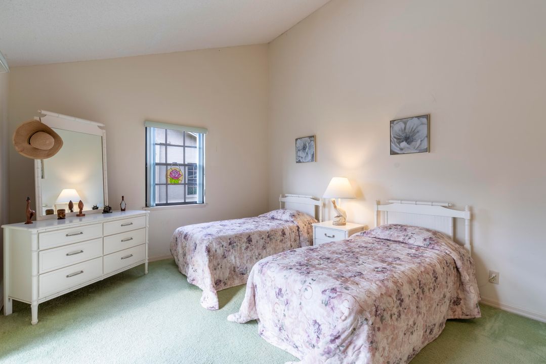 Activo con contrato: $215,000 (2 camas, 2 baños, 1384 Pies cuadrados)