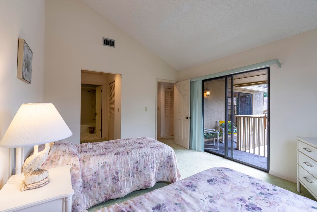 Activo con contrato: $215,000 (2 camas, 2 baños, 1384 Pies cuadrados)