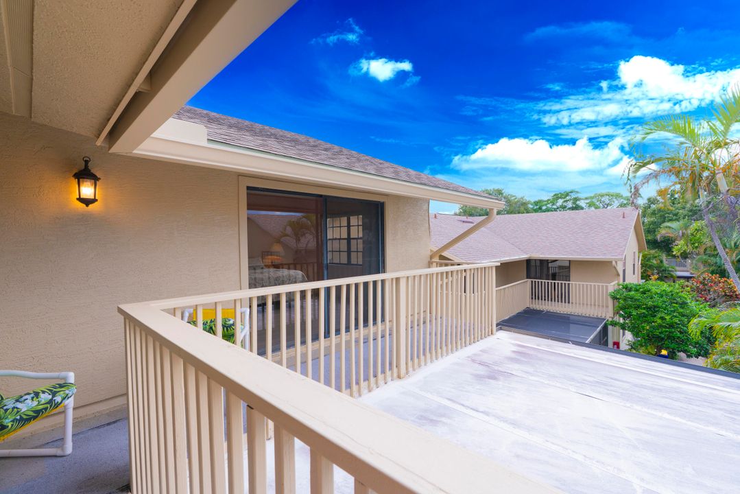 Activo con contrato: $215,000 (2 camas, 2 baños, 1384 Pies cuadrados)