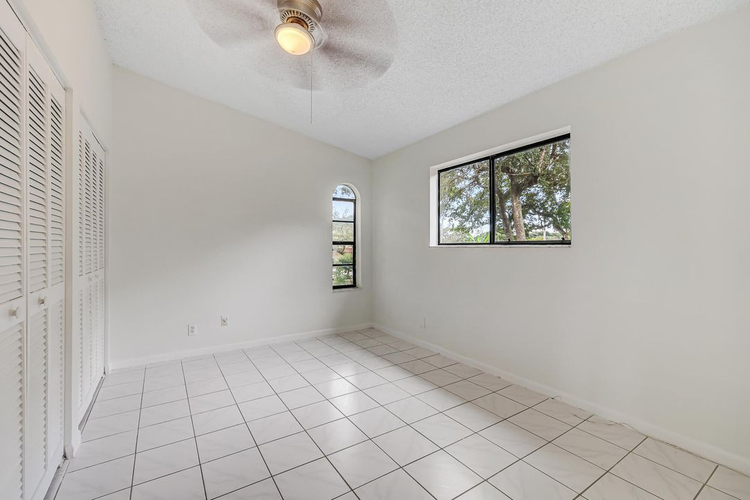 For Sale: $337,500 (3 beds, 2 baths, 1604 Square Feet)