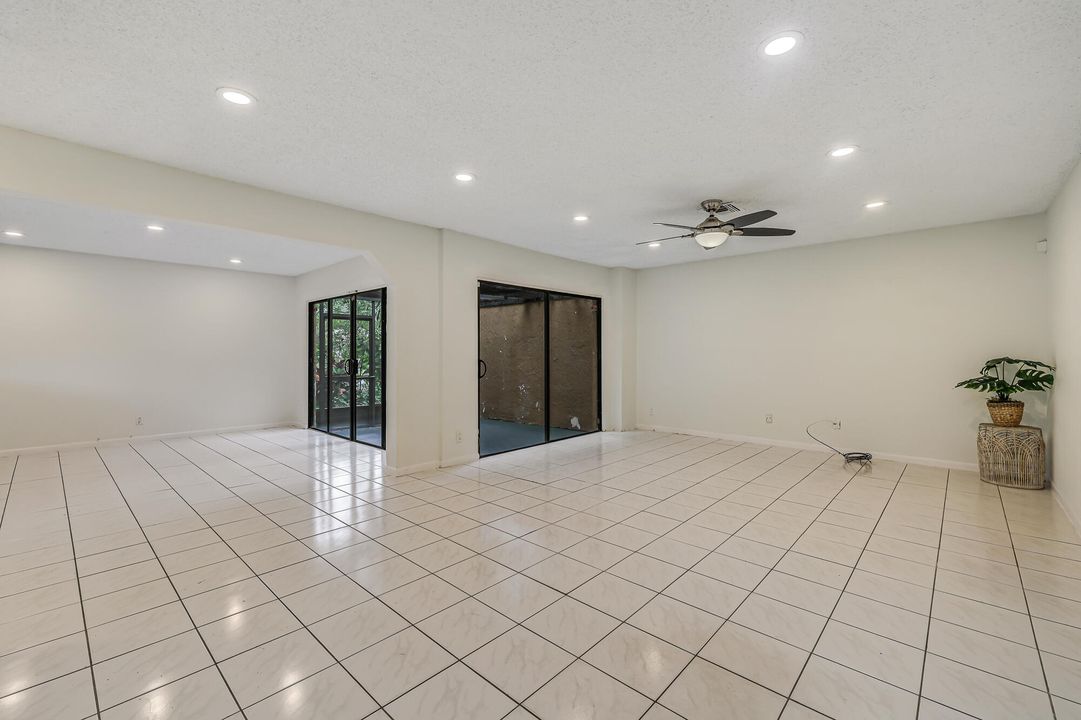 For Sale: $337,500 (3 beds, 2 baths, 1604 Square Feet)