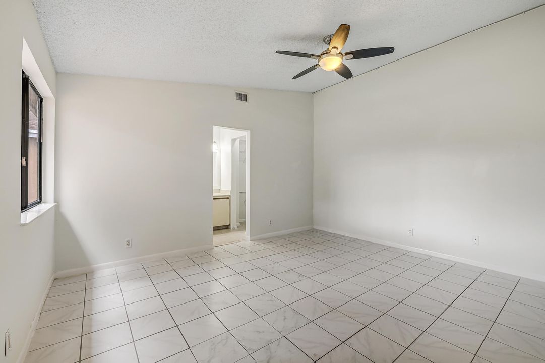 For Sale: $337,500 (3 beds, 2 baths, 1604 Square Feet)