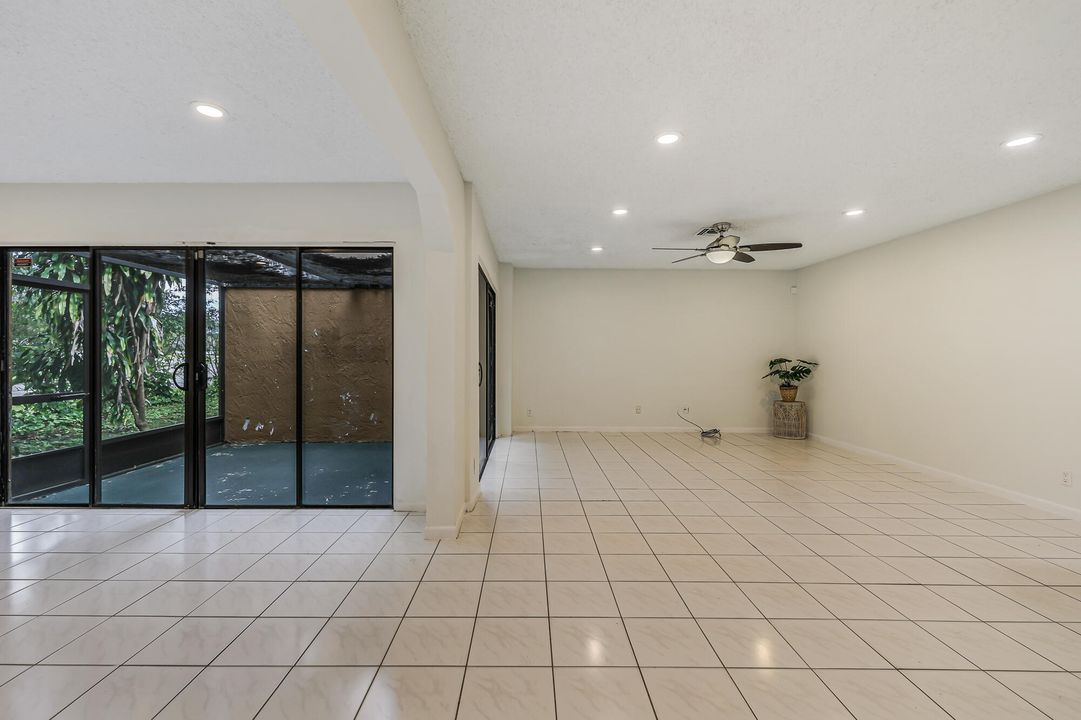 For Sale: $337,500 (3 beds, 2 baths, 1604 Square Feet)