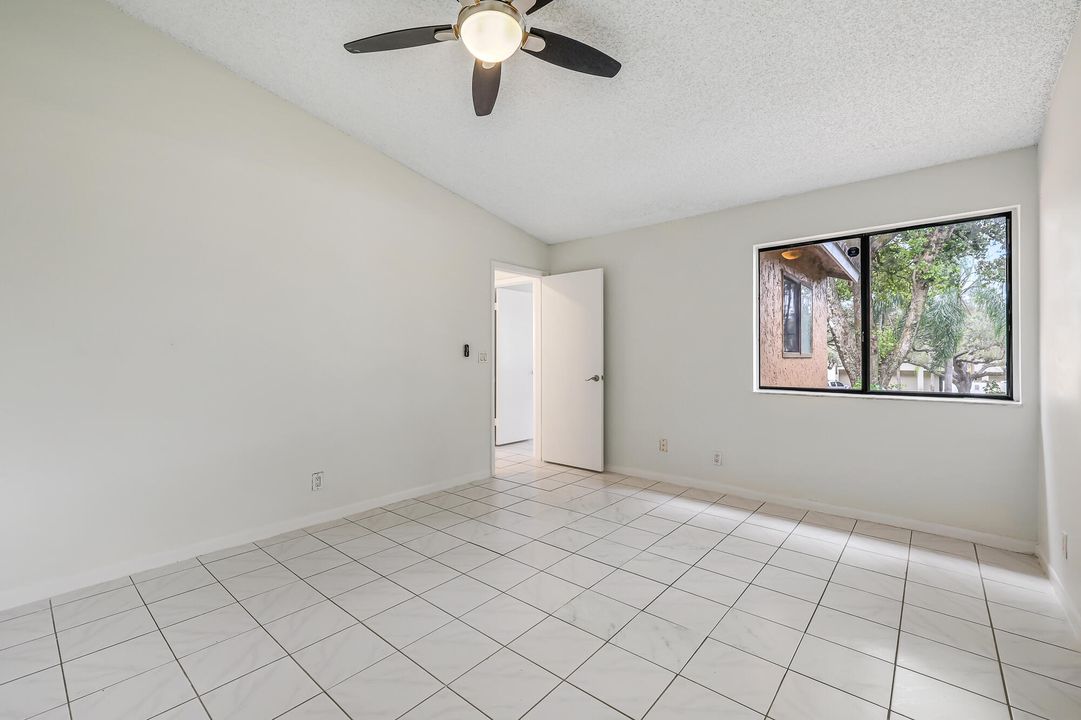 For Sale: $337,500 (3 beds, 2 baths, 1604 Square Feet)