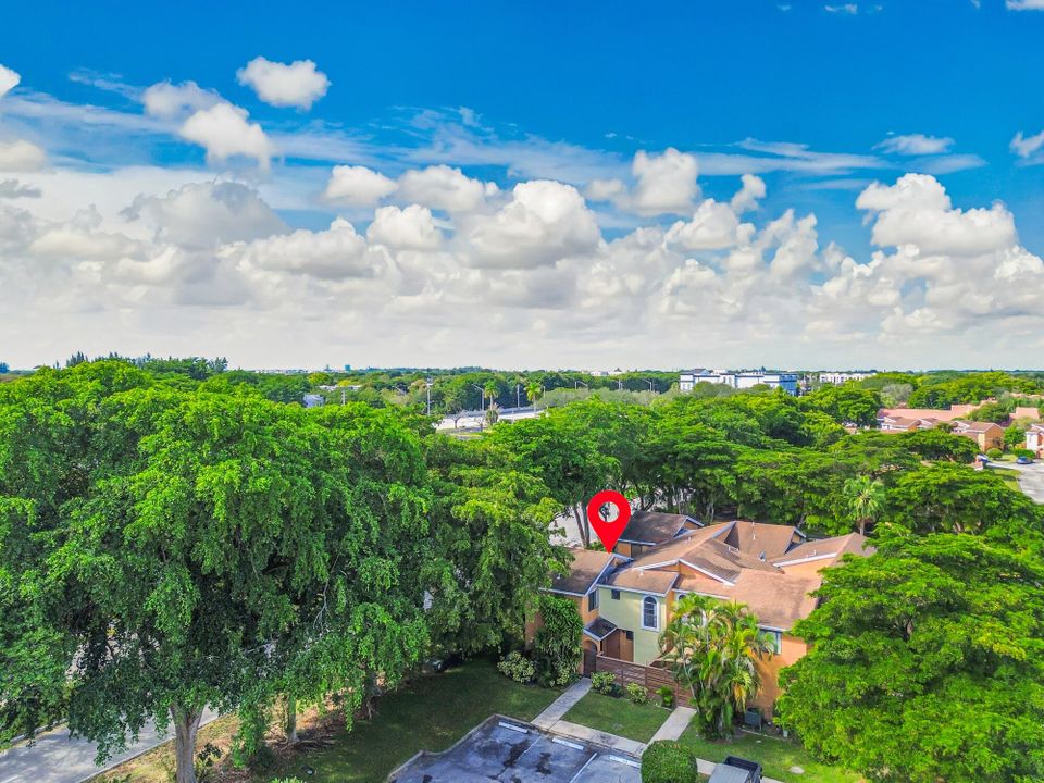 For Sale: $337,500 (3 beds, 2 baths, 1604 Square Feet)