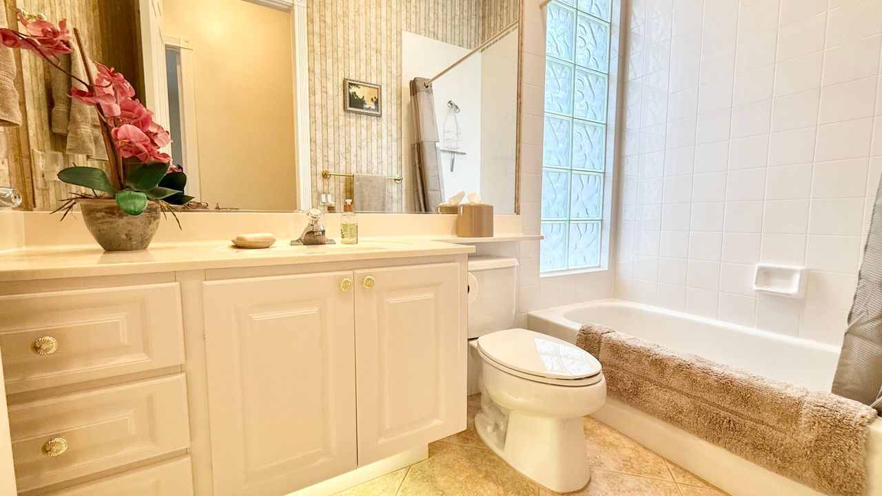 На продажу: $699,900 (3 спален, 2 ванн, 2193 Квадратных фут)