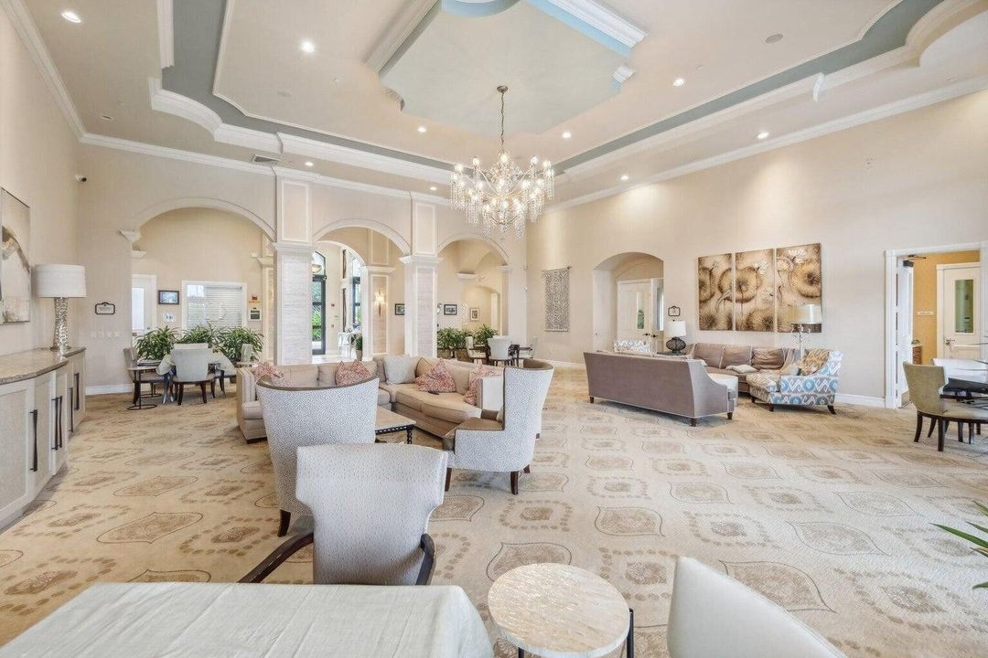 En Venta: $1,200,000 (4 camas, 2 baños, 2440 Pies cuadrados)