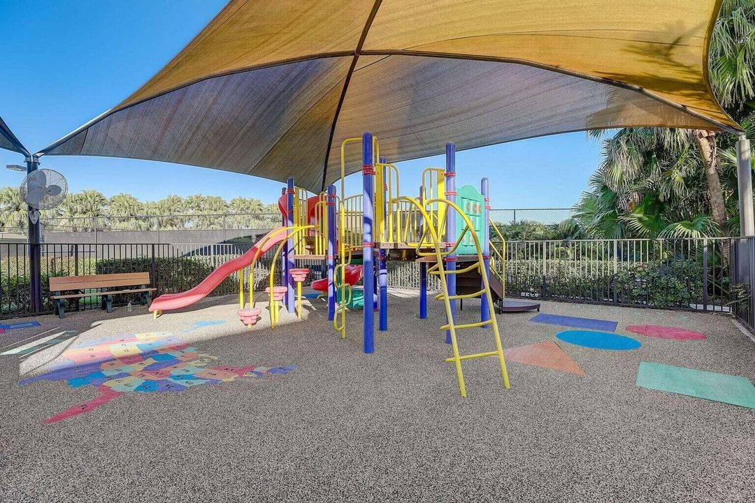 En Venta: $1,200,000 (4 camas, 2 baños, 2440 Pies cuadrados)