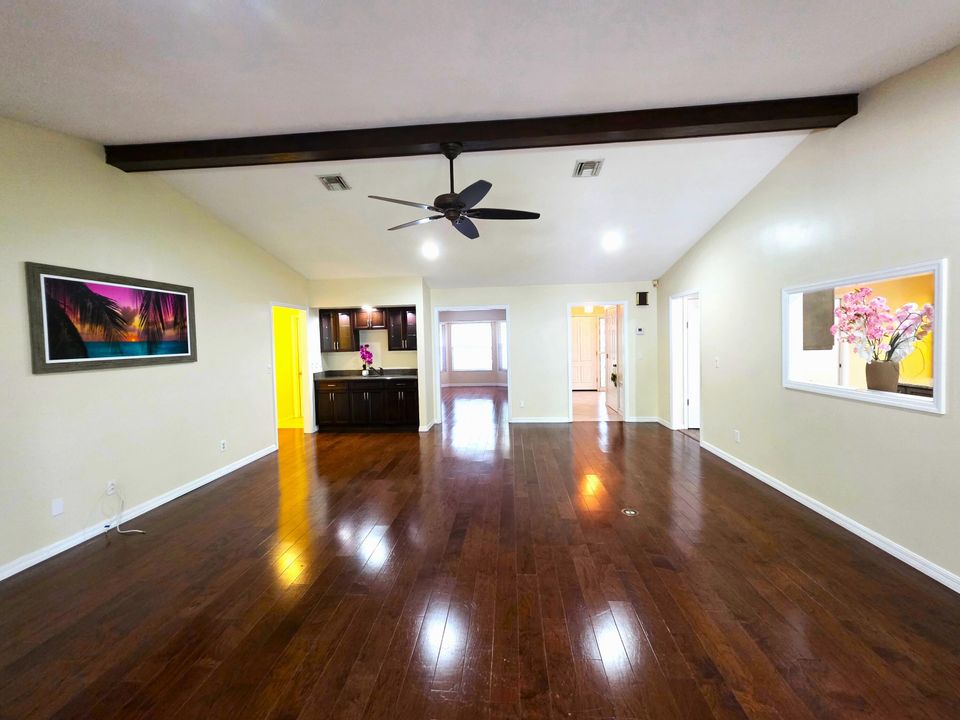 For Rent: $3,500 (3 beds, 2 baths, 2970 Square Feet)