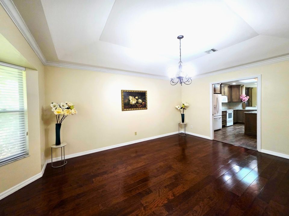 For Rent: $3,500 (3 beds, 2 baths, 2970 Square Feet)